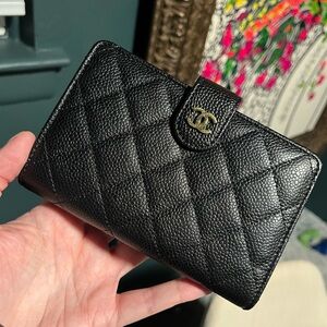 Chanel Black Caviar Quilted Zipped Pocket Leather Wallet with Snap